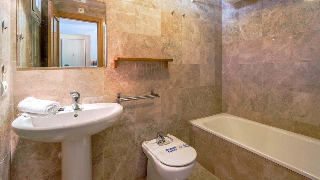 Apartamentos Habitat Zona Media Monachil Eksteriør billede