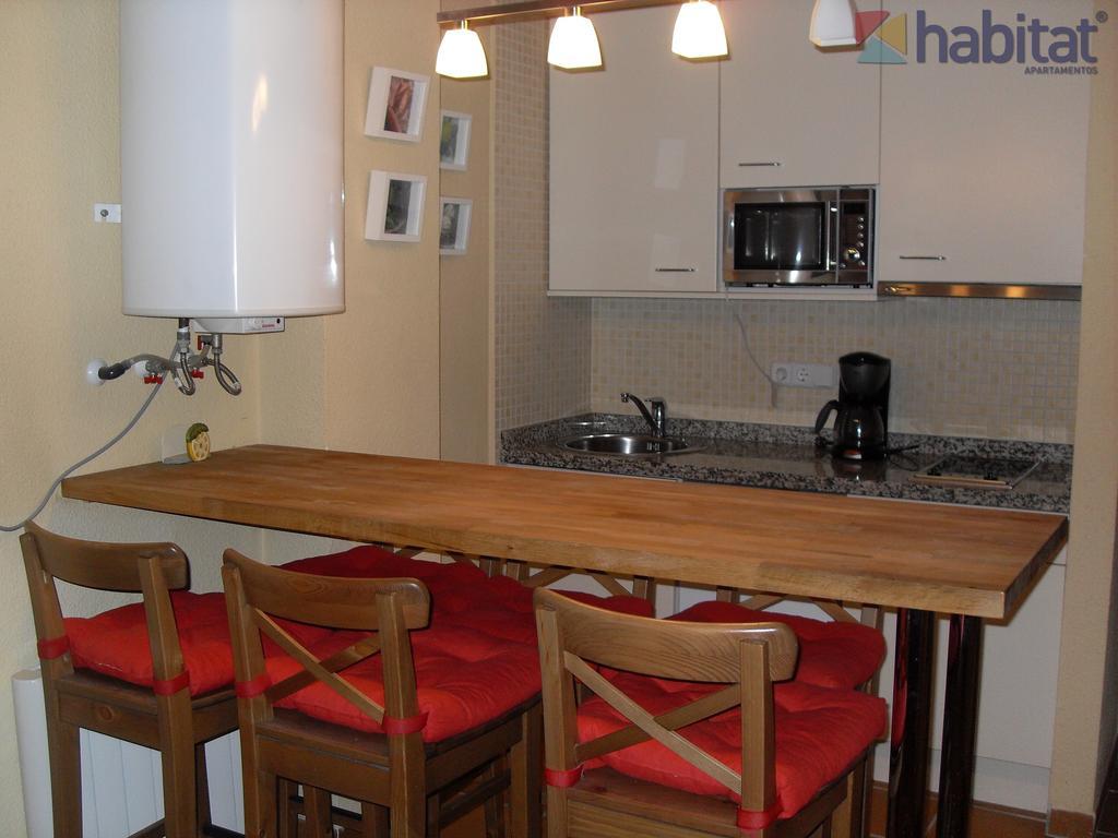 Apartamentos Habitat Zona Media Monachil Værelse billede