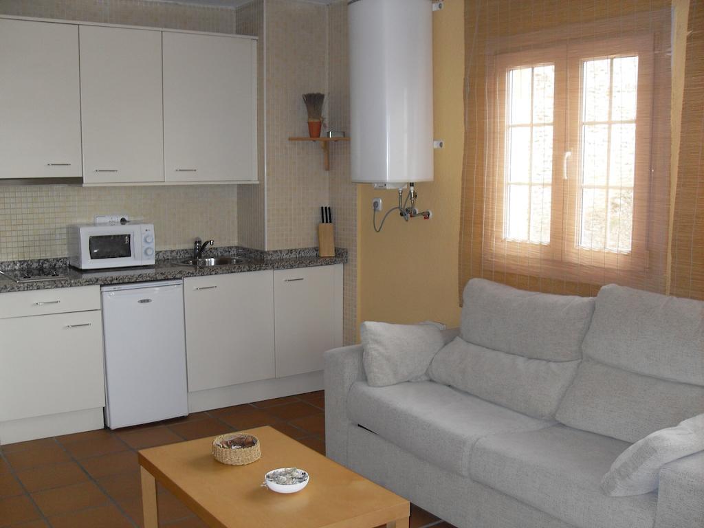 Apartamentos Habitat Zona Media Monachil Værelse billede